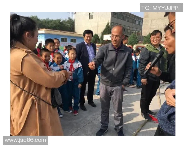 杭州足球队成长之路：一段激情与梦想交织的纪实故事